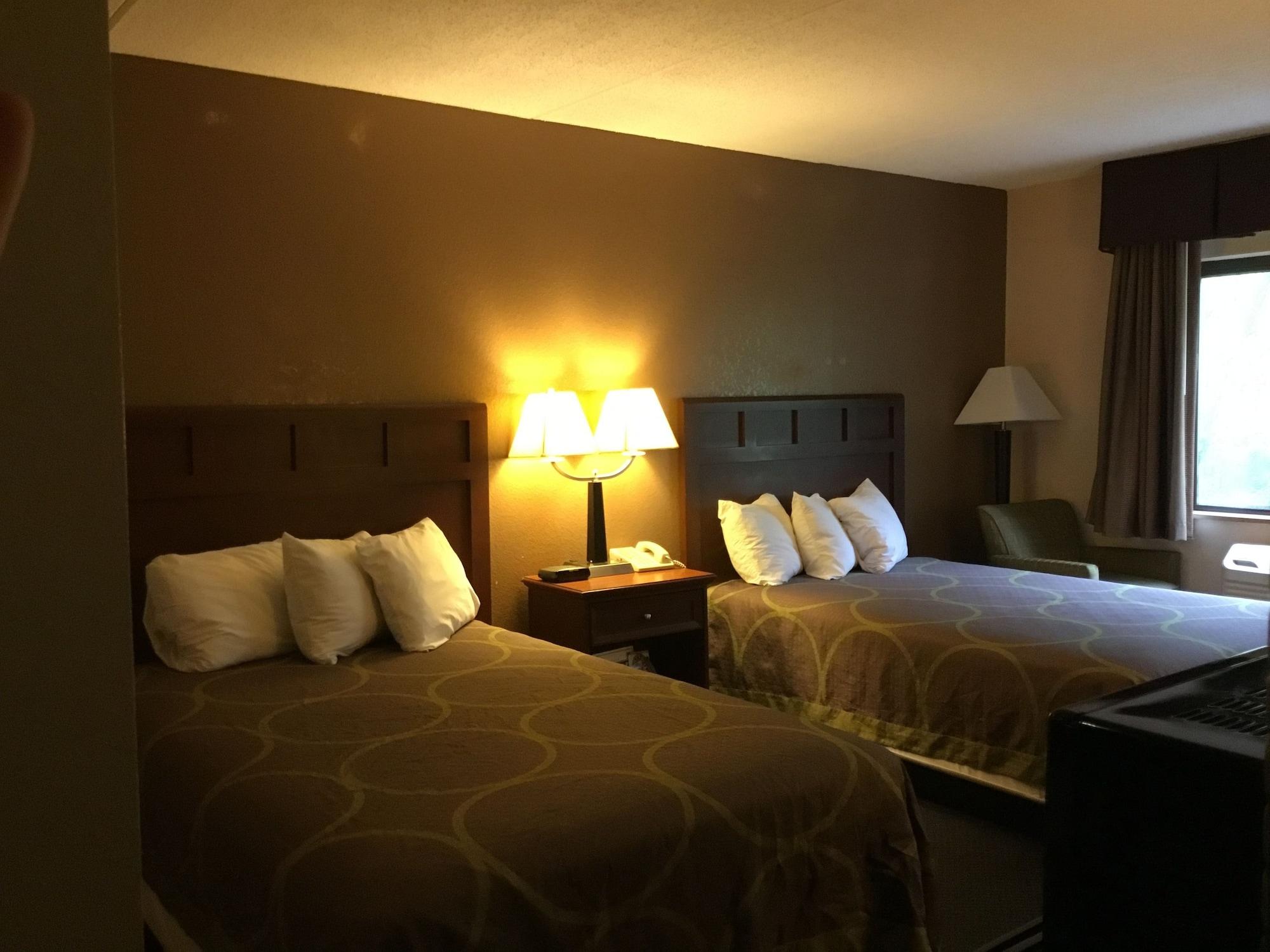 Super 8 By Wyndham Manchester Airport Buitenkant foto