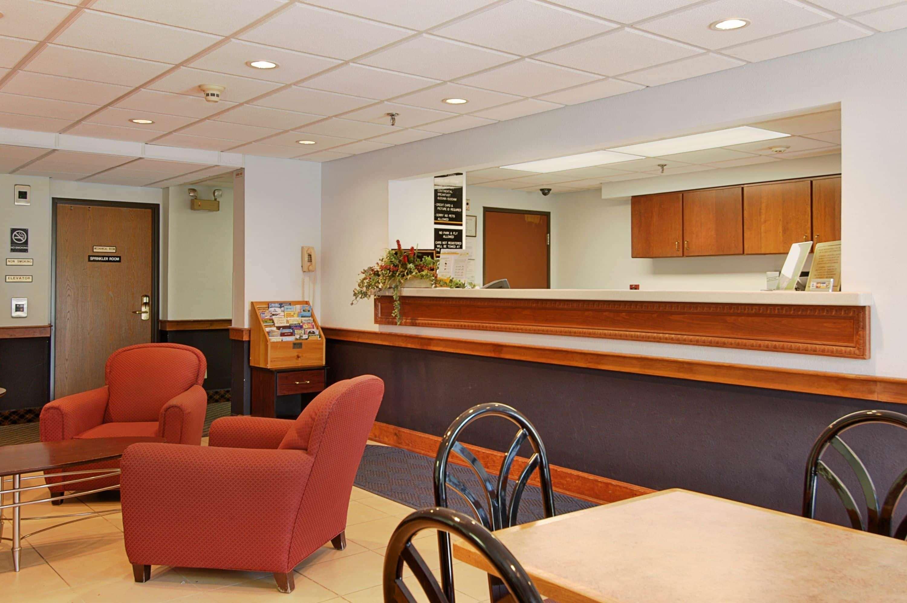 Super 8 By Wyndham Manchester Airport Interieur foto