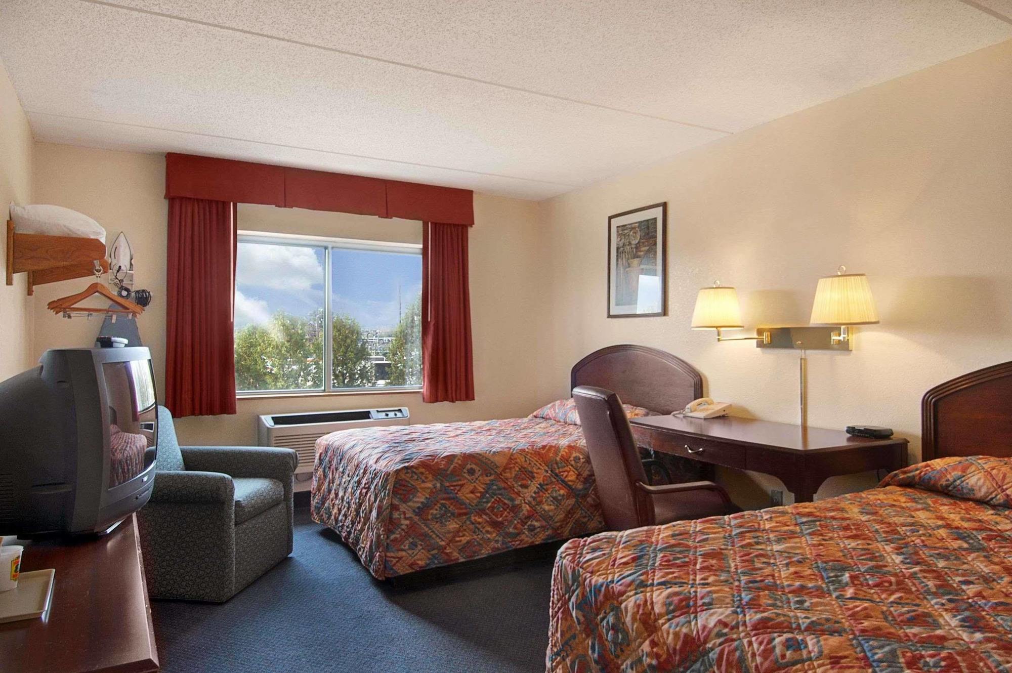 Super 8 By Wyndham Manchester Airport Kamer foto